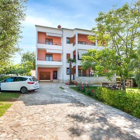 Apartments Adria Ровинь Экстерьер фото
