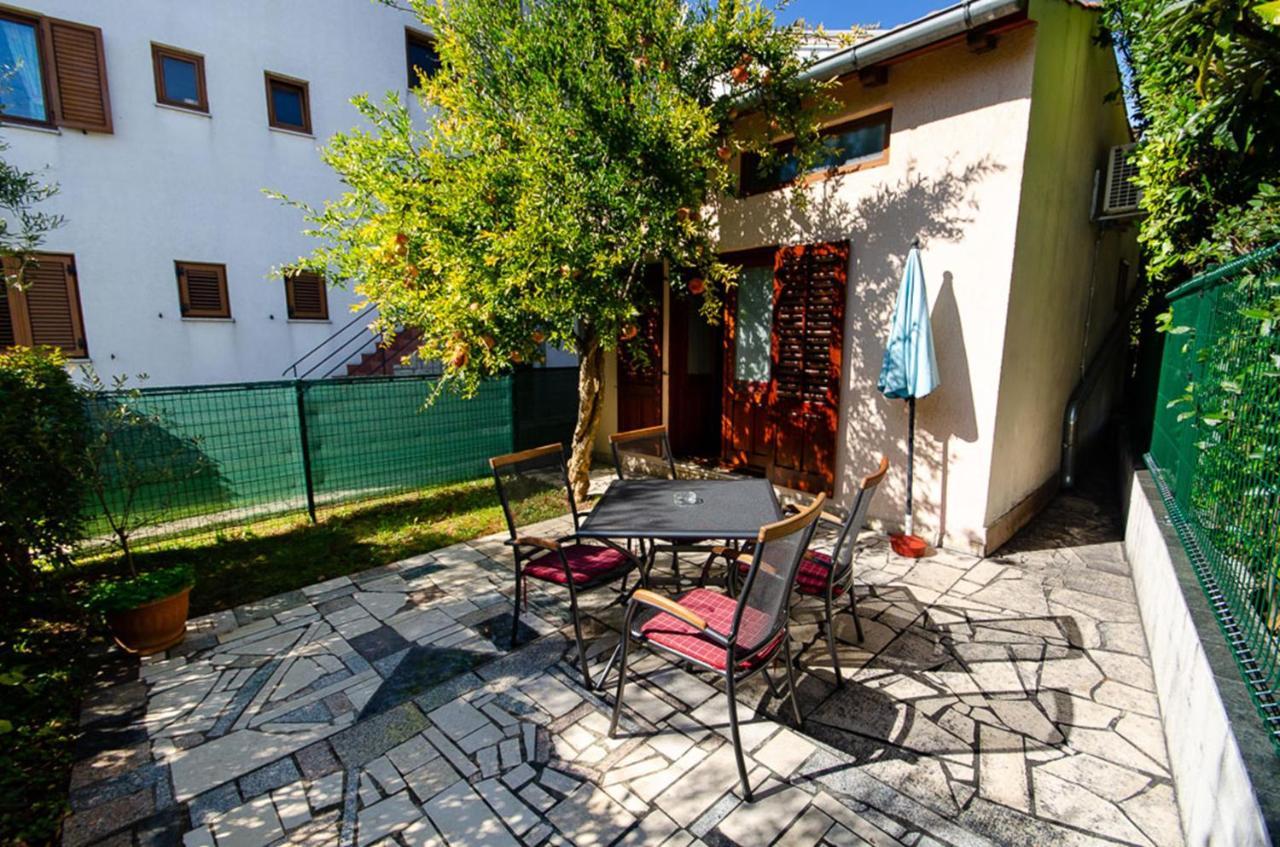 Apartments Adria Ровинь Экстерьер фото