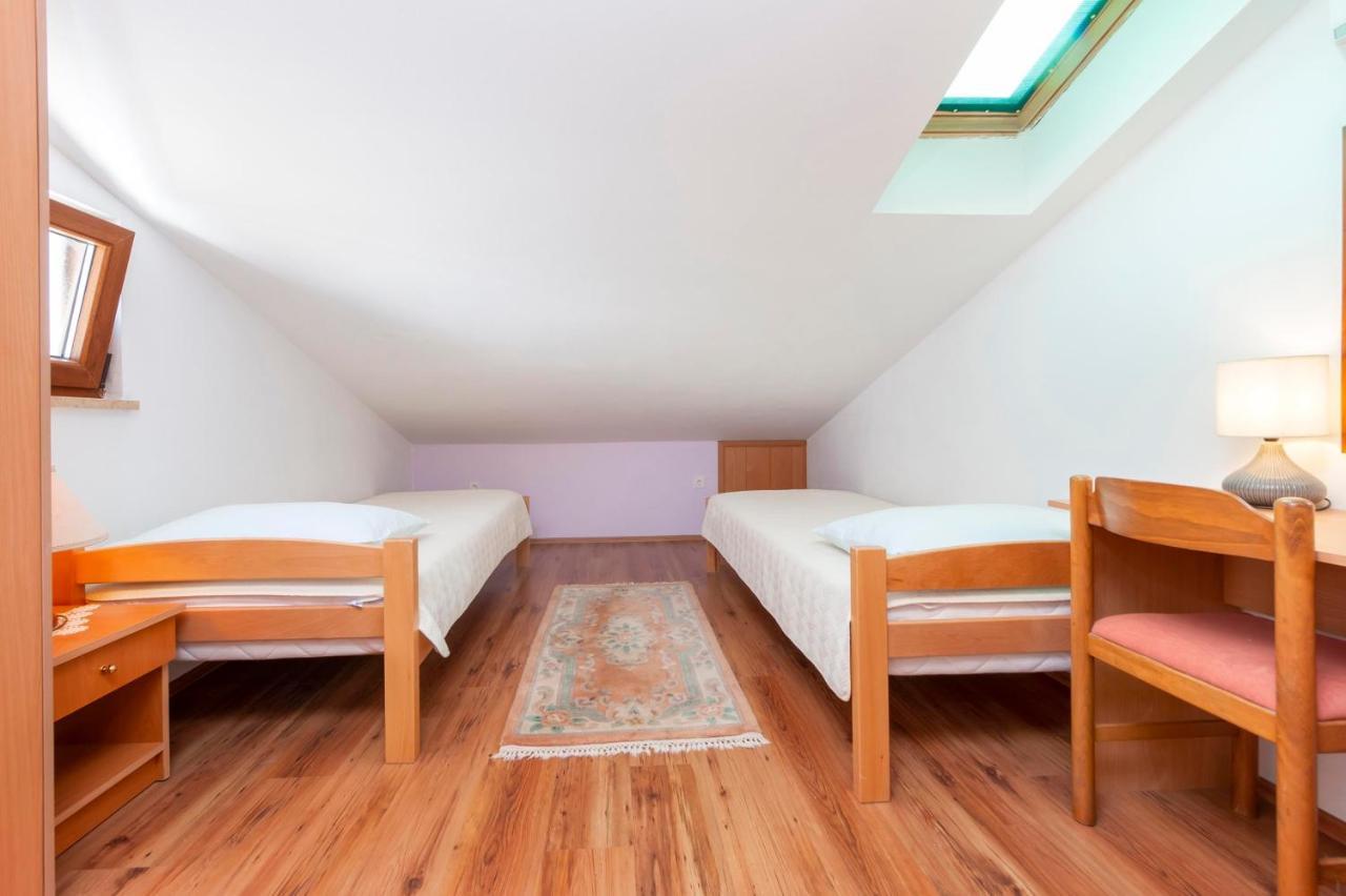 Apartments Adria Ровинь Экстерьер фото