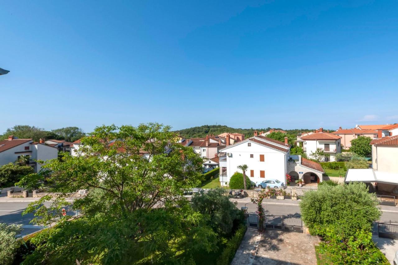 Apartments Adria Ровинь Экстерьер фото