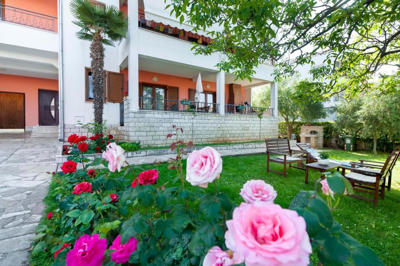Apartments Adria Ровинь Экстерьер фото