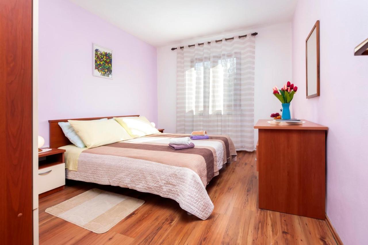 Apartments Adria Ровинь Экстерьер фото